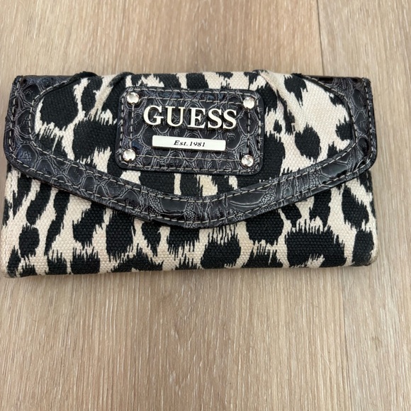 GUESS Leopard Print Trifold Wallet with Croc Trim - Picture 1 of 4
